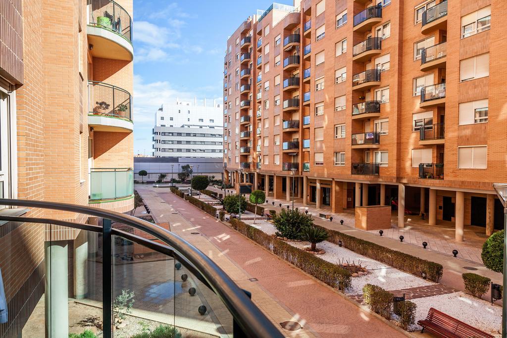 Valencia Flat Rental Swim And Paddle Oda fotoğraf